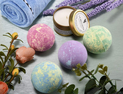 Bath Bombs Gift Set, Perfect for Bubble & Spa Bath to Moisturize Dry Skin. Christmas Birthday Gift Ideas for Women, Lovers, Friends, Girlfriend(4 X 4.1 Oz Bath Bombs & 2 X Scented Candles)